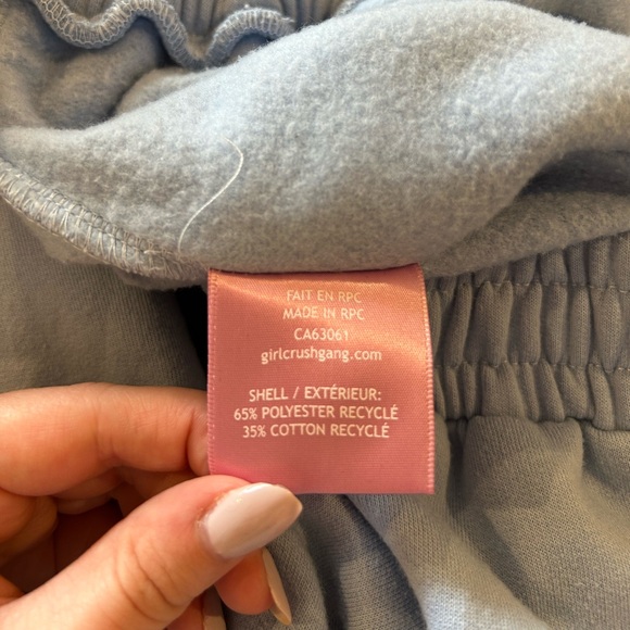 Girl Crush - Jogging - Picture 6 of 8